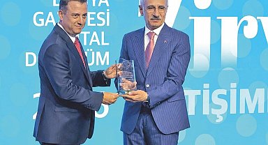Bakan Uraloğlu Dönüşüm Zirvesi'nde açıkladı: "5G abone sayısı İki buçuk ayda 40 milyonu aştı"