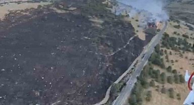 Balıkesir'de arazide yangın