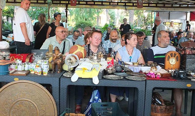 Balıkesir'de ikinci el mezatlarına ilgi arttı