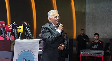 Başkan Büyükkılıç'tan 8. Kayserililer Zirvesi'nde birlik, beraberlik ve dayanışma vurgusu
