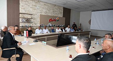 Başkan Er, muhtarların taleplerini dinledi