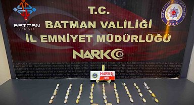 Batman'da inanılmaz olay: 4 yolcunun midesinden 353 parça halinde 2 kilo 700 gram uyuşturucu çıktı