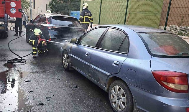 Batman'da park halindeki otomobilde çıkan yangın söndürüldü