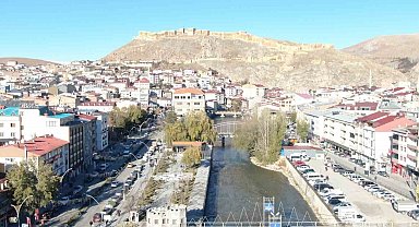 Bayburt'ta 2 vali yardımcısı ve 2 kaymakamın görev yeri değişti