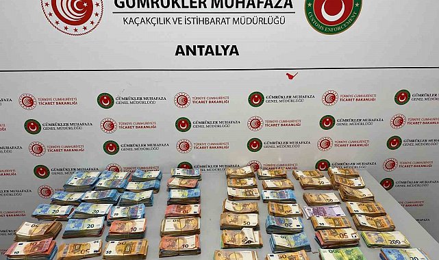 Bebek bezleri içerisine gizlenmiş 20 milyon liradan fazla nakit para ele geçirildi