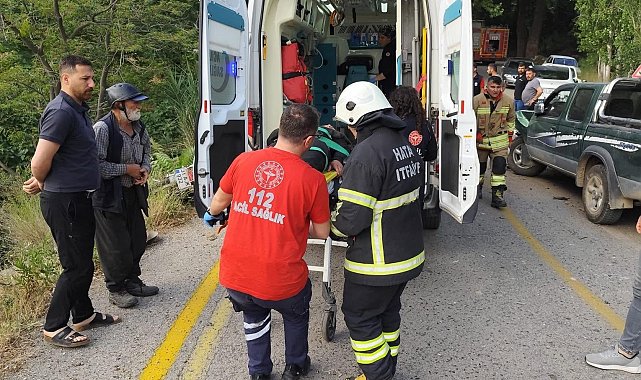 Belen'de pikapla çarpışan motosikletin sürücüsü şarampole yuvarlandı