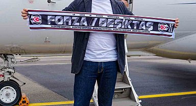 Beşiktaş, teknik direktörlük görevi için İtalyan çalıştırıcı Vincenzo Italiano ile görüşmelere başlandığını Kamuyu Aydınlatma Platformu'na bildirdi.