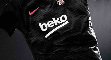 Beşiktaş'ta yeni sezon formaların tanıtımı gerçekleştirildi
