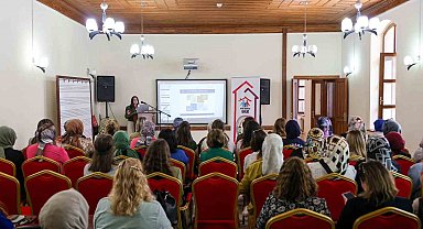 Bilecik'te koruyucu aile farkındalığı toplantısı düzenlendi