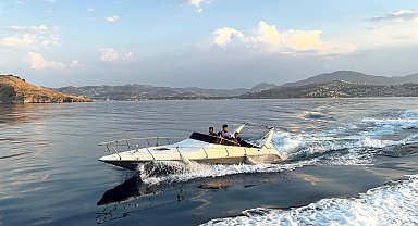 Bodrum açıklarında 18 düzensiz göçmen yakalandı: 2 gözaltı