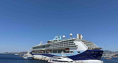 Bodrum'a turist akını; Deniz yoluyla 1760 turist geldi