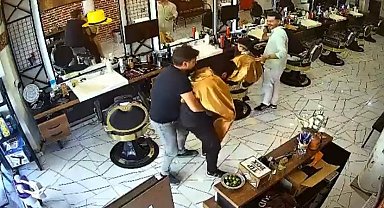 Boğazına kaçan erik parçası heimlich manevrasıyla çıkarıldı