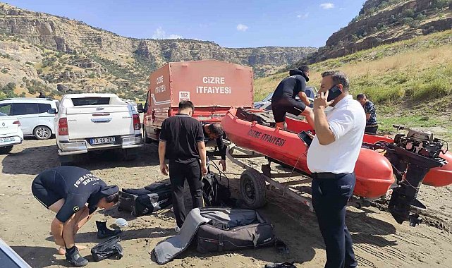 Boğulma tehlikesi geçiren ailesini kurtardı, kendisi hayatını kaybetti
