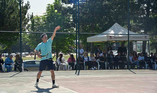 BŞEÜ'de ilk defa tenis turnuvası gerçekleştirildi
