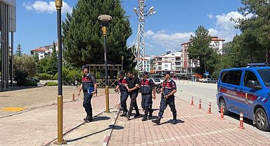 Burdur'da uyuşturucu partisi cezaevinde bitti
