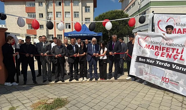 Burhaniye'de Teknoloji Tasarım ve Görsel Sanatlar Sergisi açıldı