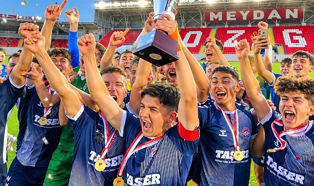 Bursa Orhangazi Futbol Kulübü, U18 Türkiye Şampiyonu oldu