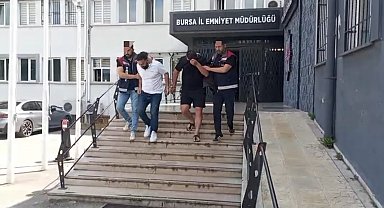 Bursa'da "Yeğenin zor durumda" yalanıyla altın vurgunu: Yaşlı kadını dolandıran 2 şüpheli tutuklandı
