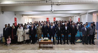 Çaldıran'da 4-6 yaş Kur'an kursu öğrencilerinin mezuniyet coşkusu