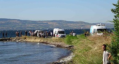 Çanakkale'de denizde kaybolan 14 yaşındaki kız aranıyor