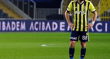 Caner Erkin, profesyonel futbol kariyerini noktaladı