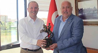 Çarşamba'da fındık hasadında yeni dönem: Modern tarım makinesi tanıtıldı