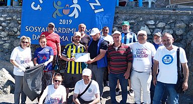 Çatalağzı Ömerağzı Sahili'nde geniş katılımlı temizlik seferberliği