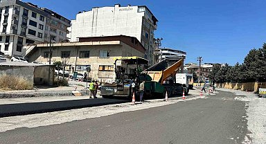 Çayırova Uğur Mumcu Caddesi yenileniyor