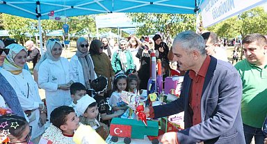 Çayırova'da çevre şenliği renkli görüntülere sahne oldu