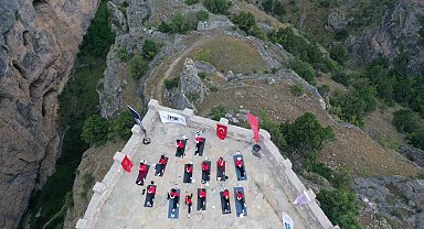 Cehennem Deresi Kanyonu'nda dünya yoga günü etkinliği