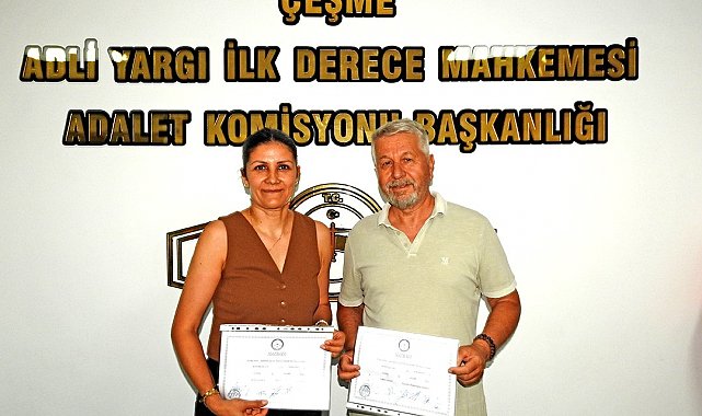 Çeşme'de yeni seçilen muhtarlar mazbatalarını aldı