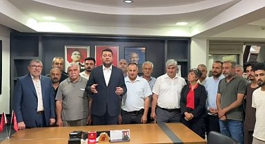 CHP'de gece yarısı çilingirli devir