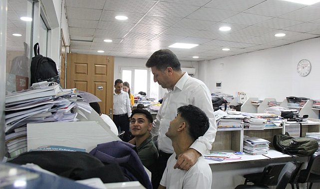 Cizre'de YKS'ye girecek adaylara moral desteği