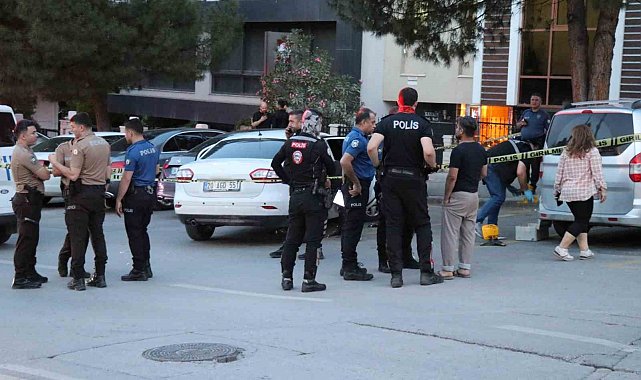 Çocuğunun gözü önünde pompalı saldırıya uğrayan kadın kurtarılamadı