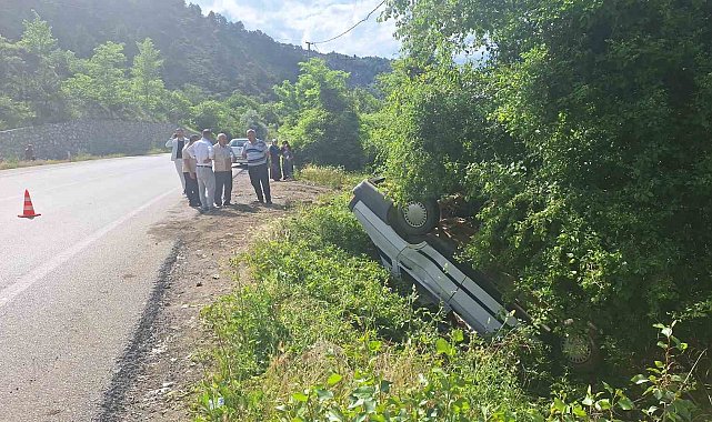 Çorum'da otomobil şarampolde takla attı: 1 yaralı