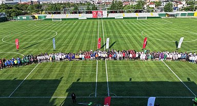 Denizli Büyükşehir Belediyesi Birimler Arası Futbol Turnuvası coşkuyla başladı