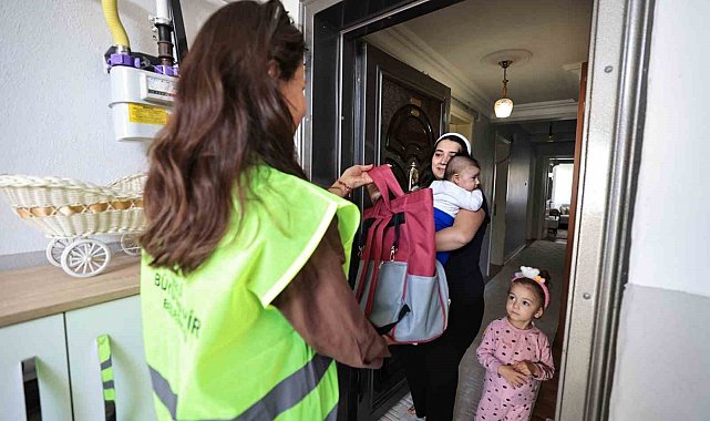 Denizli'de annelerin ilk hediyesi büyükşehirden