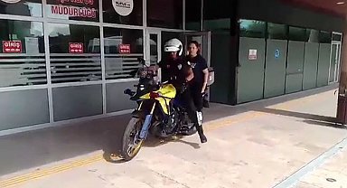 Denizli'de polisler kimlik sorunu yaşayan öğrencileri sınava son anda yetiştirdi