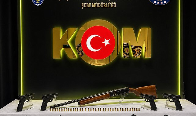Denizli'de silah kaçakçılığı operasyonunda 3 kişi tutuklandı