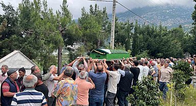Denizli'deki faciada hayatını kaybeden Hayriye Arıkan, Alanya'da son yolculuğuna uğurlandı