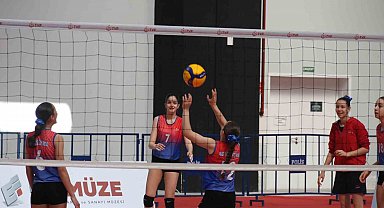 Depremde hayatını kaybeden Eskişehirli voleybolcunun ismi sezona verildi