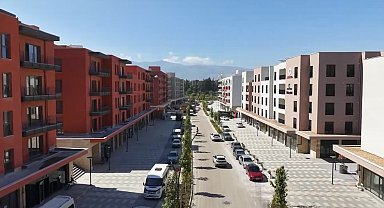 Depremin ardından yeniden inşa edilen Antakya'nın kalbinde ticaret yeniden başladı