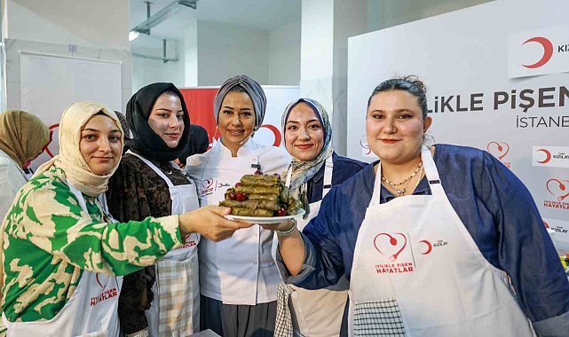 Depremzede kadınlar 'İyilikle Pişen Hayatlar' atölyesi için İstanbul'da buluştu