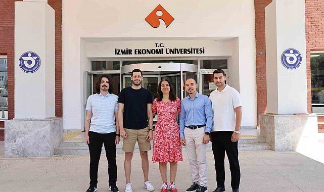 Ders çalıştıkça kazan, kafede harca