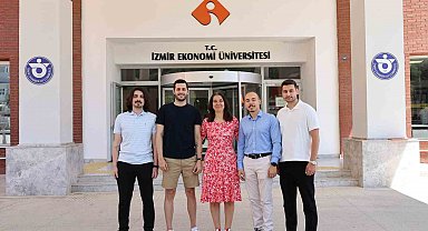 Ders çalıştıkça kazan, kafede harca