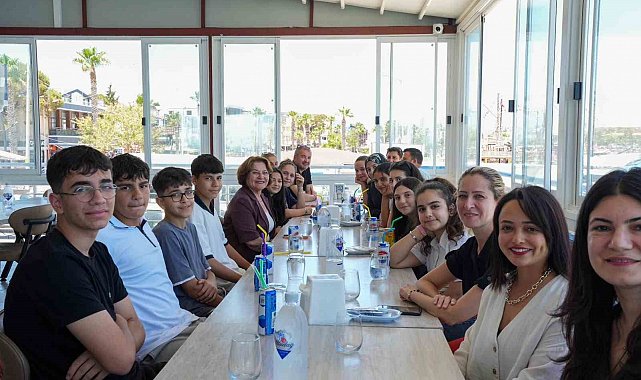 Didim Belediyesi'nden öğrencilere sınav öncesi moral buluşması