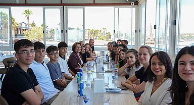 Didim Belediyesi'nden öğrencilere sınav öncesi moral buluşması