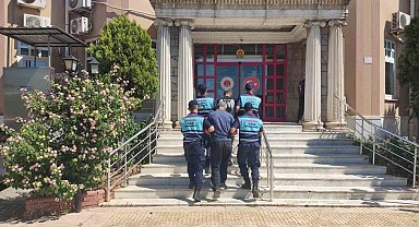 Didim'de 16 düzensiz göçmen yakalandı, 2 organizatör tutuklandı