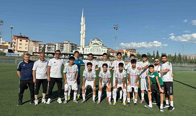 Diyarbakır DSi Spor U15 takımı Türkiye'nin en iyi 4 takımı arasında