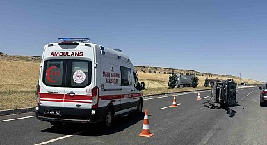 Diyarbakır'da otomobil ile hafif ticari araç çarpıştı: 7 yaralı